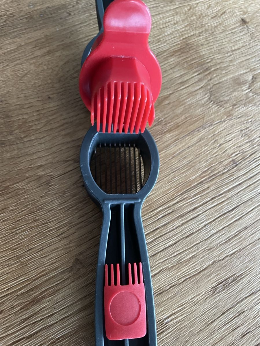 Elettrodomestici da cucina: Knoblauchpresse – Usato da Schwerzenbach venduto da Muffi01 5