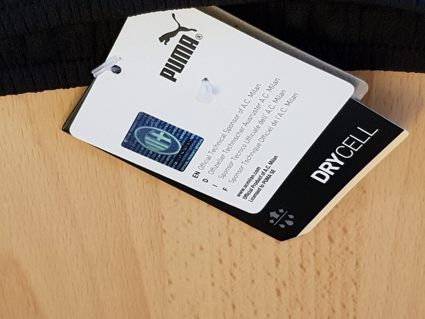Puma Pantaloni: AC Mailand Puma Shorts, Grosse M – Usato da Le Mouret venduto da Pantini 4