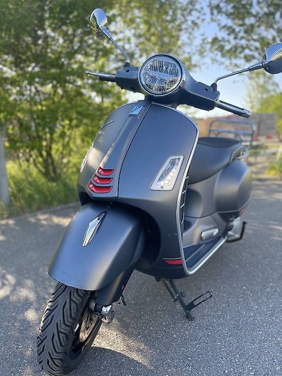 Scooter: Piaggio Vespa GTS 300 ABS/ASR – Usato da Hochdorf venduto da Kiddy0 4