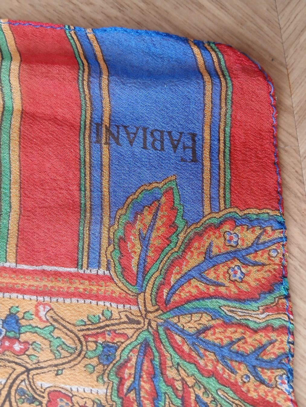 Foulards, Tücher & Schals: Fabiani Vintage scarf silk blue red – Neu (gemäss Beschreibung) aus Wil SG von tre_g2l7 3