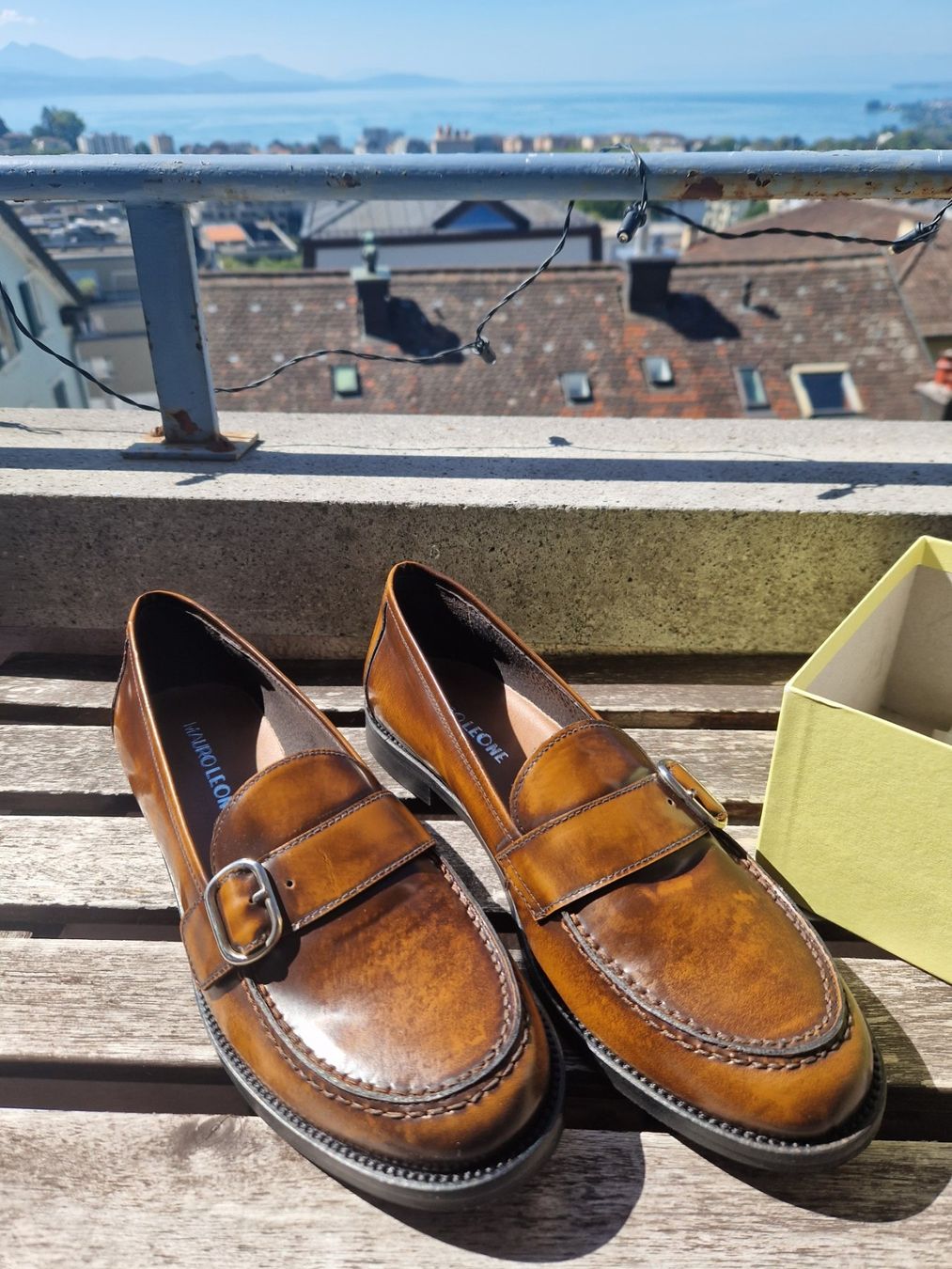 Damenschuhe: New italian loafers size 39 – Neu und originalverpackt aus Lausanne von Issss