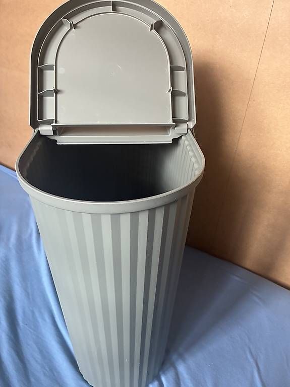 Contenitori & Simili: Dämmang Ikea 46 x 27x 65 – Usato da Frauenfeld venduto da s.wiederkehr 1
