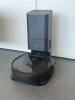 iRobot Roomba i7 mit Ladestation