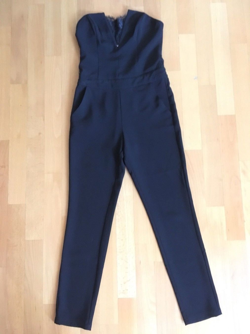 Guess Tute: salopette bustier Guess noir 27 – Nuovo (secondo la descrizione) da Genève venduto da Libellule477 1