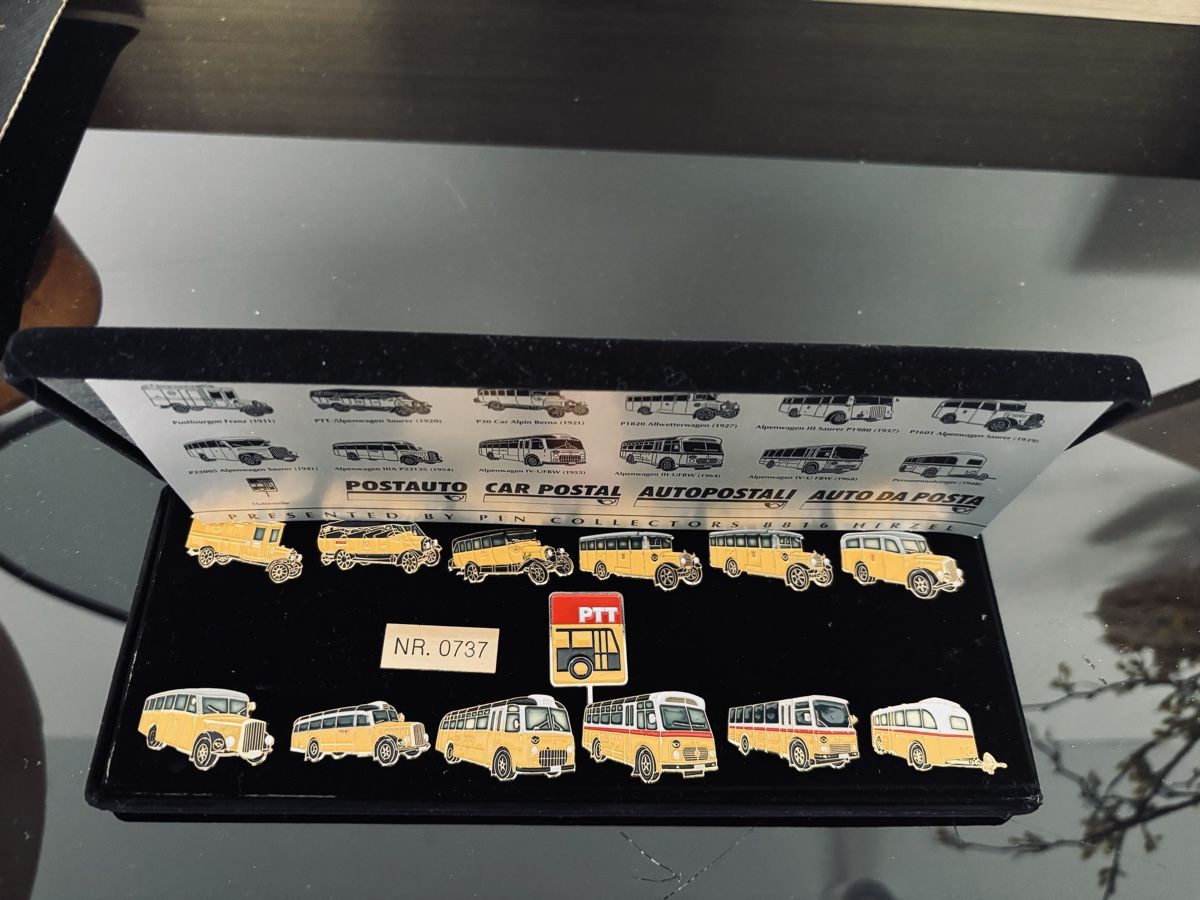 Placchette & Badge: Postauto Pin Set mit Box Nr 0737 Neu – Nuovo e nell'imballaggio originale da Oetwil an der Limmat venduto da misssenzapensieri 1