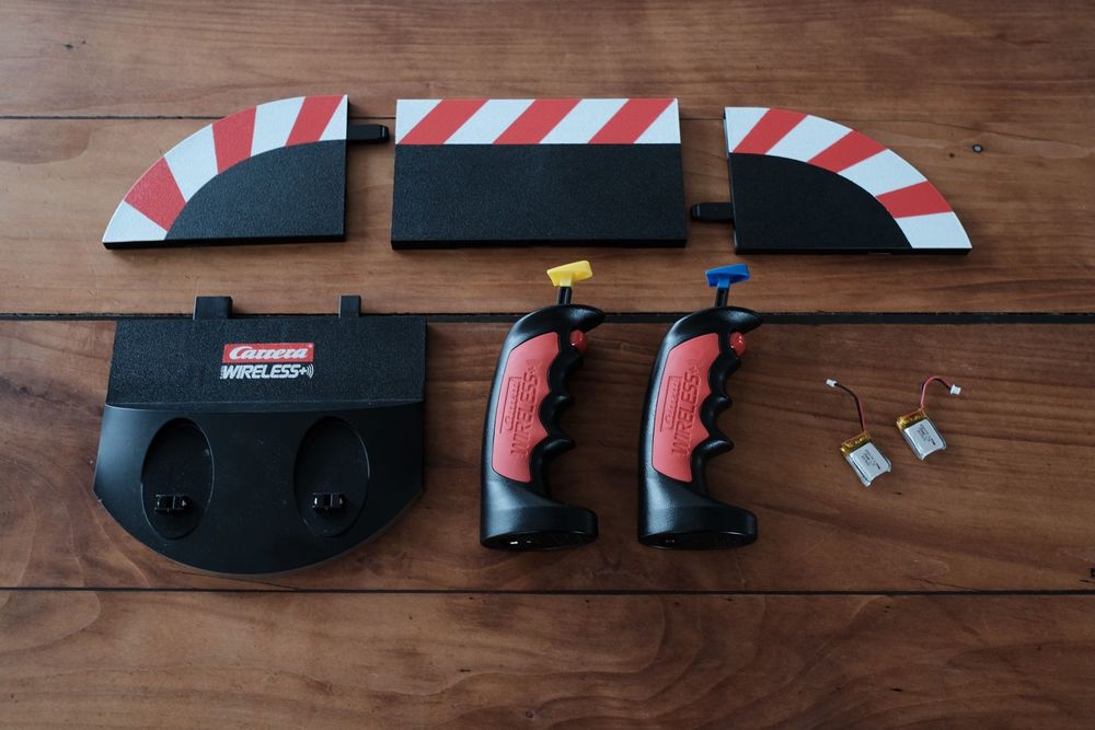 Carrera GO!!! Plus Wireless Handregler 20061668 - Spar Toys