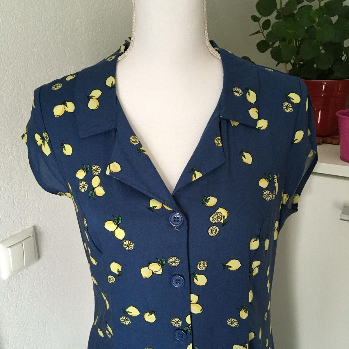 Vestiti: Dress in Blue with Lemon Pattern – Nuovo (secondo la descrizione) da Horgen venduto da len_qjz9 2