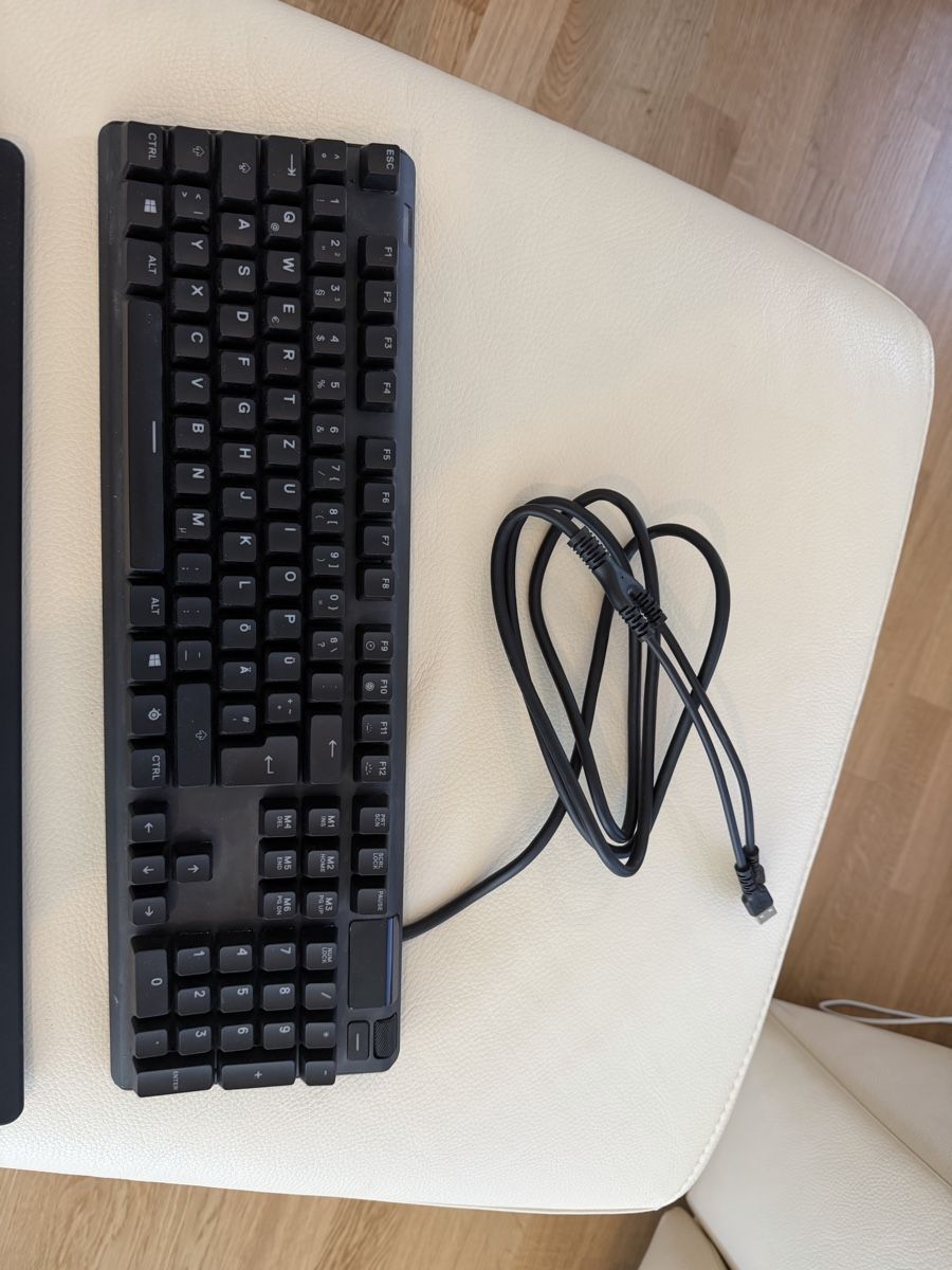 Claviers: STEELSERIES Apex Pro – Neuf (Voir description) à Chêne-Bougeries par adzg 1