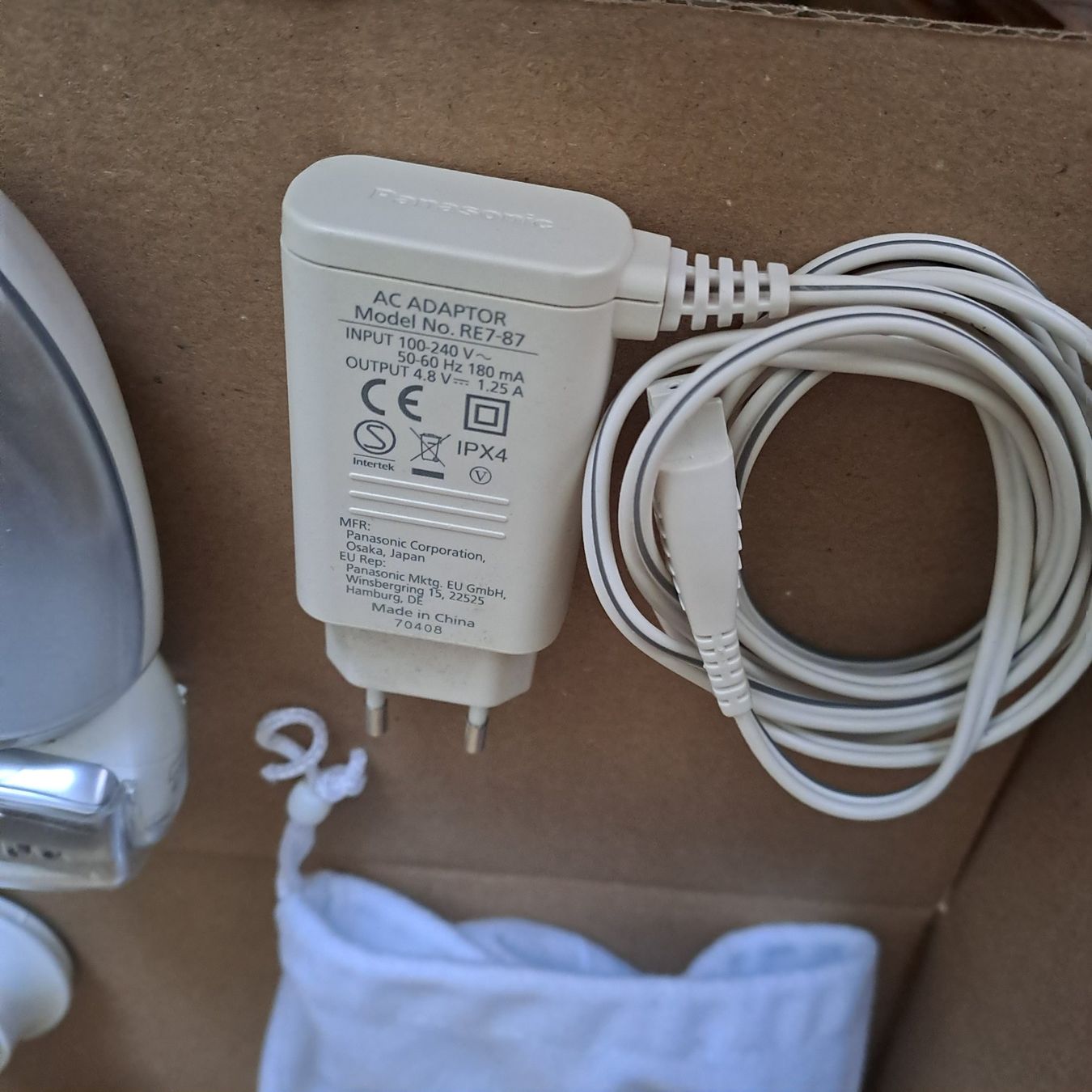 Panasonic Epilatori: Épilateur Panasonic ES-ED 9 complet avec accessoires. – Usato da Châtelaine venduto da plume019 3