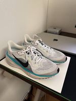 Nike Sportschuhe – Größe 37.5 EU (Fast-as-Bolt Edition)