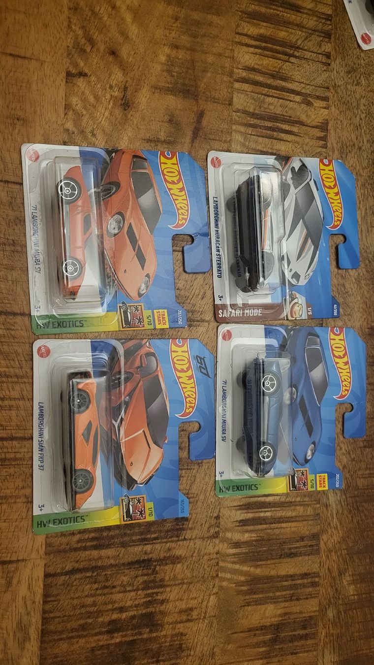 Hot Wheels Voitures modèles: Hot Wheels  4er Set Lamborghini neu – Neuf avec emballage d'origine à Jona par mjo_f5t2 2