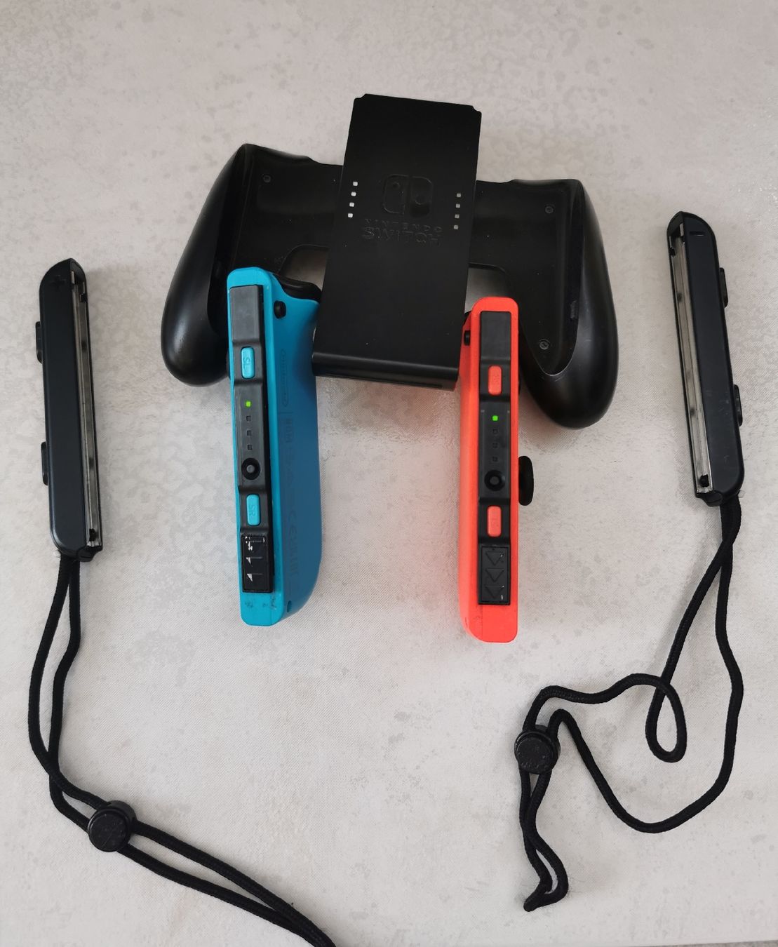 Nintendo Manettes: Nintendo Switch Joy Con Controller Set – D'occasion à Brunnen par JJaime 2