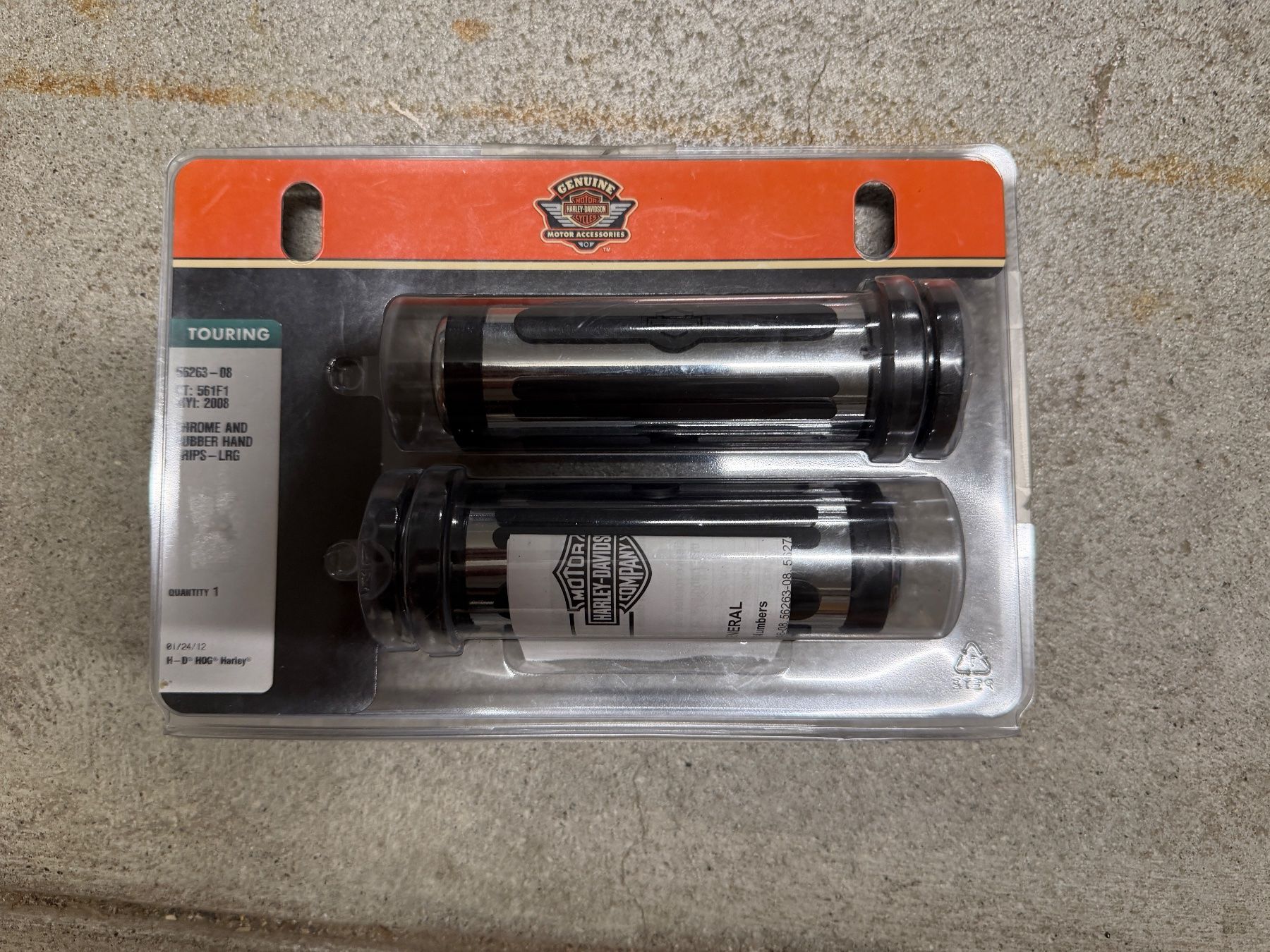 Harley-Davidson Toutes les pièces détachées moto: 56263-08 Harley-Davidson Lenkergriffe – Neuf avec emballage d'origine à Ostermundigen par jas_9j7d 1