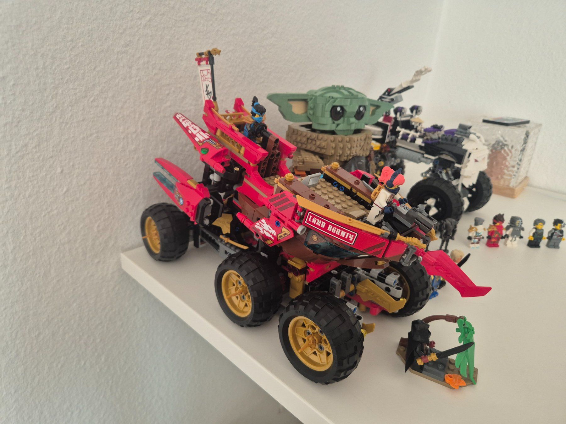Lego Statuette: Lego Ninjago/ Star wars Sammlung – Usato da Neuenhof venduto da Alex5432. 1