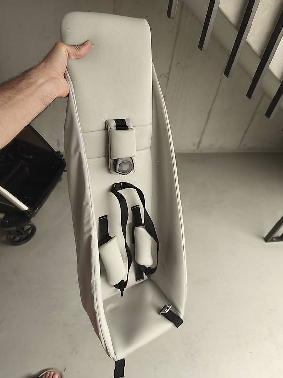Thule Rimorchi: Thule Infant Sling Babysitz – Usato da Zürich venduto da manuell01 2