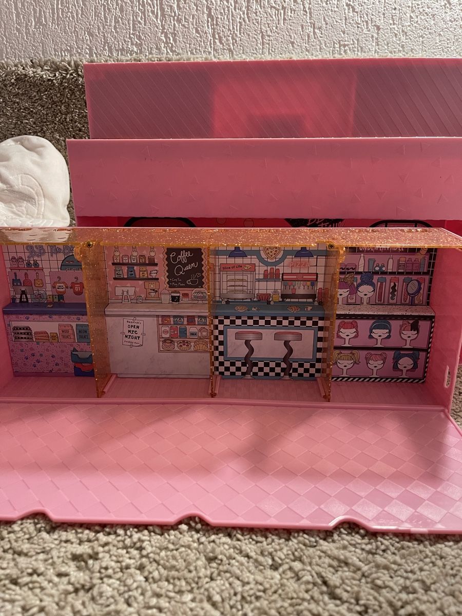 Jouets: LOL Surprise Pop Up Storage case Display Doll Stand – D'occasion à Effretikon par allanbv 4