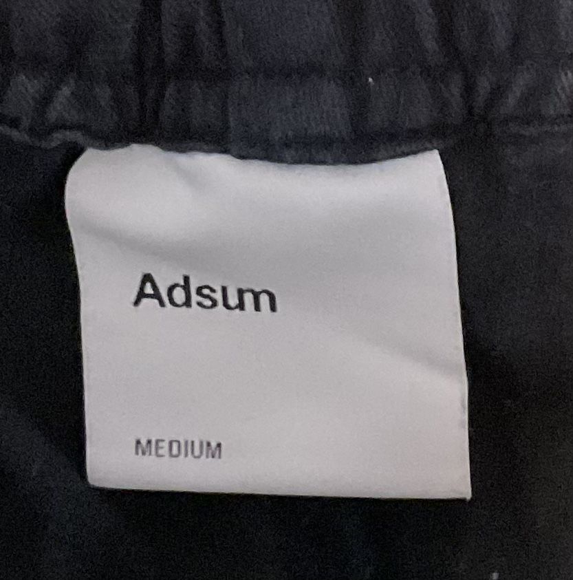 Pantaloni: Adsum Bank Short Dark Navy – Usato da Luzern venduto da Everything_Must_Gooo 2