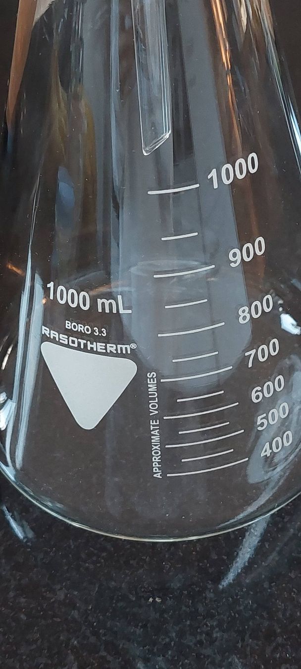 Gläser: Erlenmeyerkolben 1000ml inklusive Trichter – Neu (gemäss Beschreibung) aus Schaffhausen von Robuco_93 1