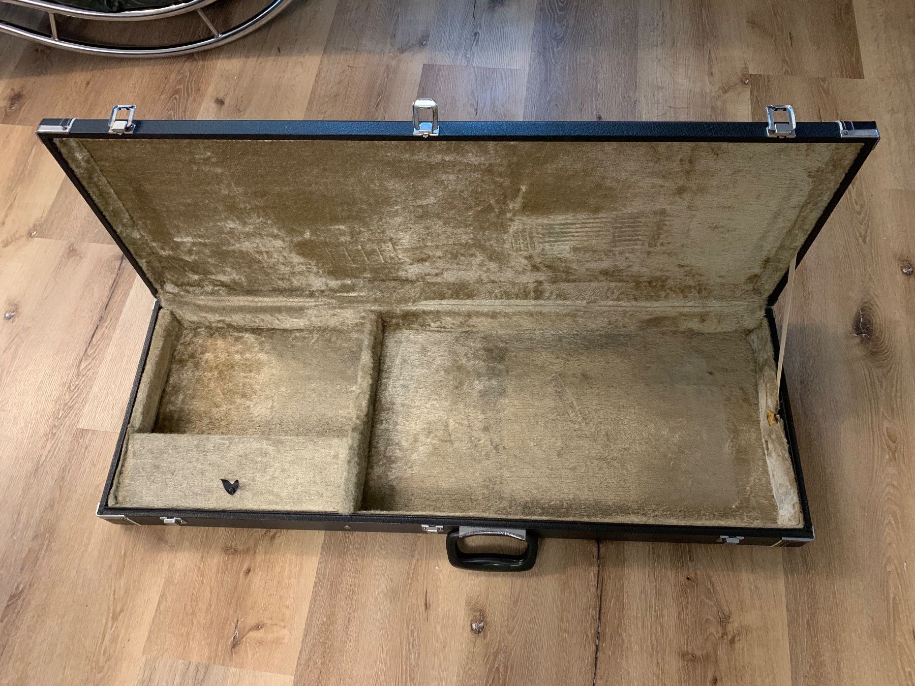 Gibson Instruments de musique: Gitarrenkoffer (Hardshellcase) – D'occasion à Neftenbach par Mike72-123 7