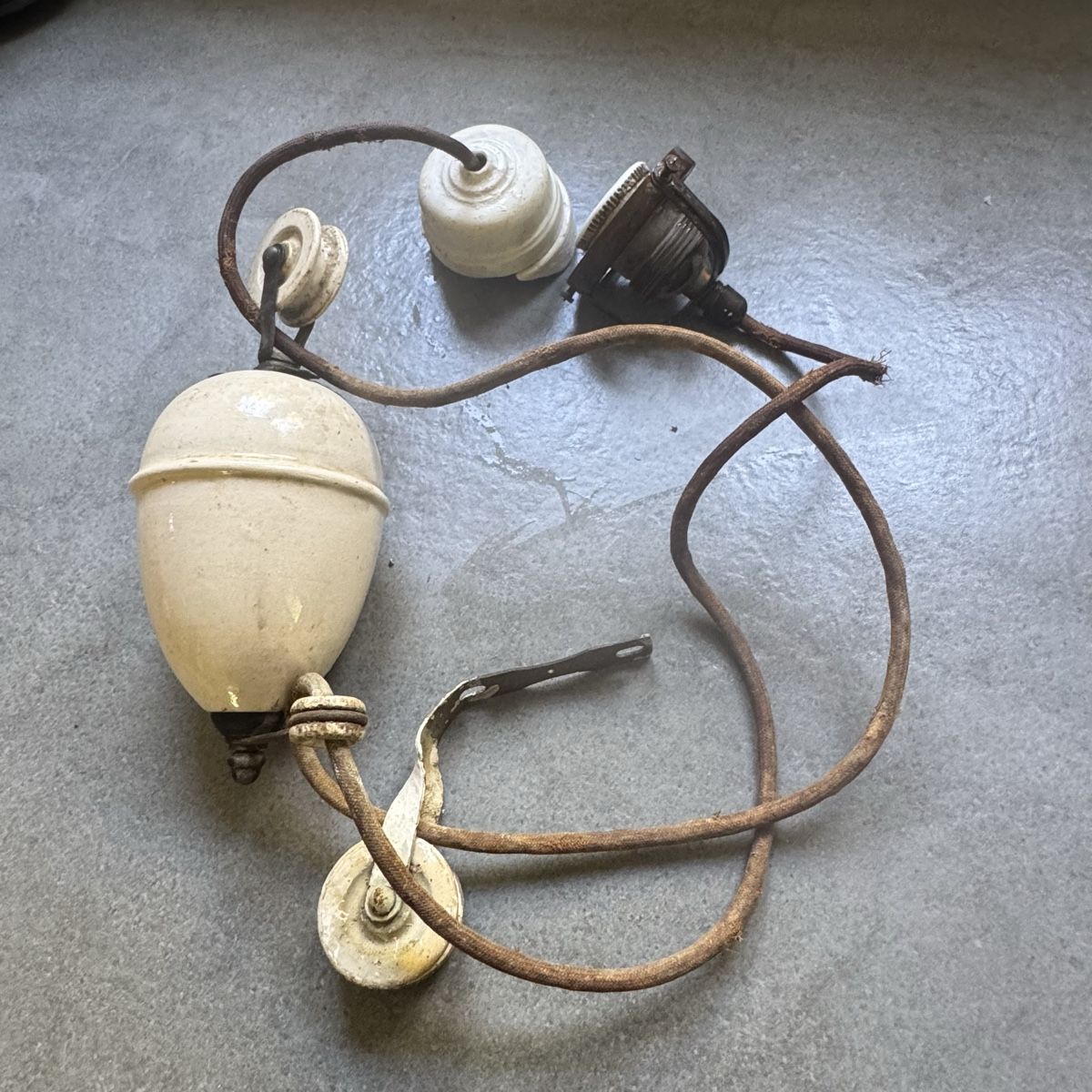 Lampade: Suspension céramique ancienne – Difettoso da La Conversion venduto da Muscaris