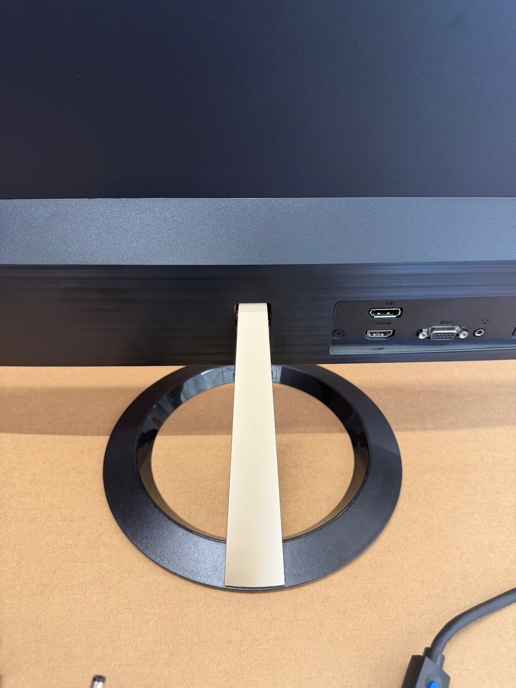 Asus Monitore: ASUS VZ249Q 23.8" Monitor – Gebraucht aus Dietlikon von ComdatAG 5