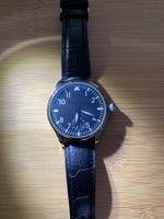 Mechanische Uhr mit Sichtboden, Lederarmband
