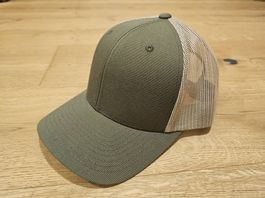Yupoong Truckercap Neu