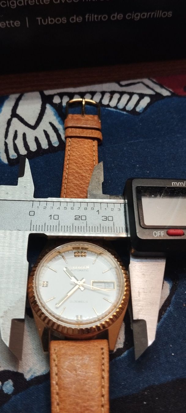 Citizen Orologi: Montre citizen récupéré – Usato da La Chaux-de-Fonds venduto da jac_9llg 8