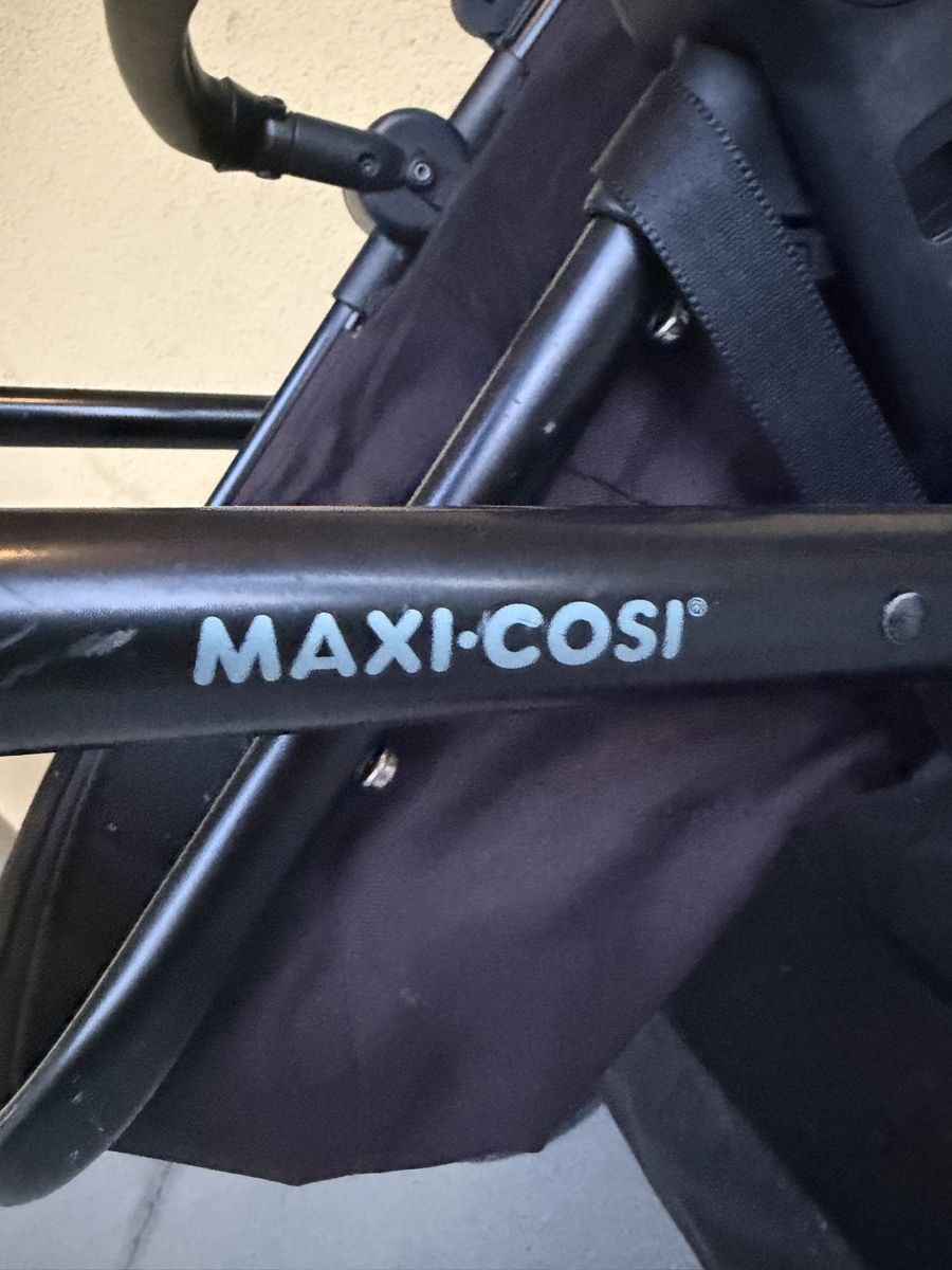 Maxi-Cosi Carrozzine: Kinderwagen Maxi-Cosi schwarz – Usato da Luzern venduto da Ontigra 1