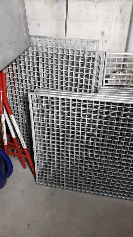 Gitter & Roste: Diverse Metall Gitter – Gebraucht aus Bertschikon Gossau von 0786905727 1