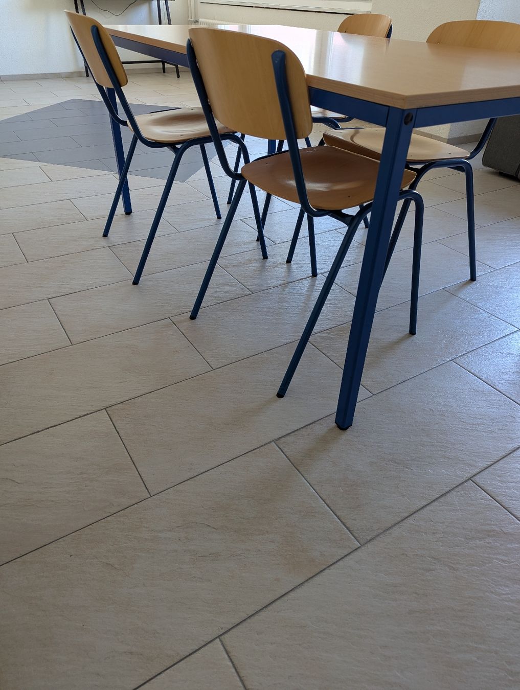 Scrivanie: Tisch – Usato da Rüti ZH venduto da mer_hw86