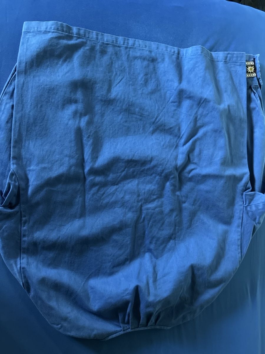 Camicie: Burgunderbluse  – Usato da Schlosswil venduto da Elias_Michel.05 2