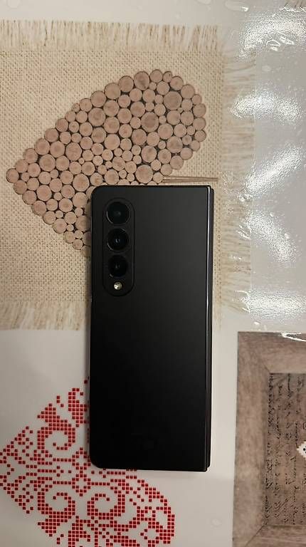 Handys / Smartphones: Samsung Galaxy Zfold 4 – Gebraucht aus Egerkingen von Sanel07 2
