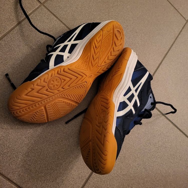 Asics Scarpe per ragazzi: Hallenschuhe Asics 37 (eher 36) – Usato da Basel venduto da Bluemoewe 2