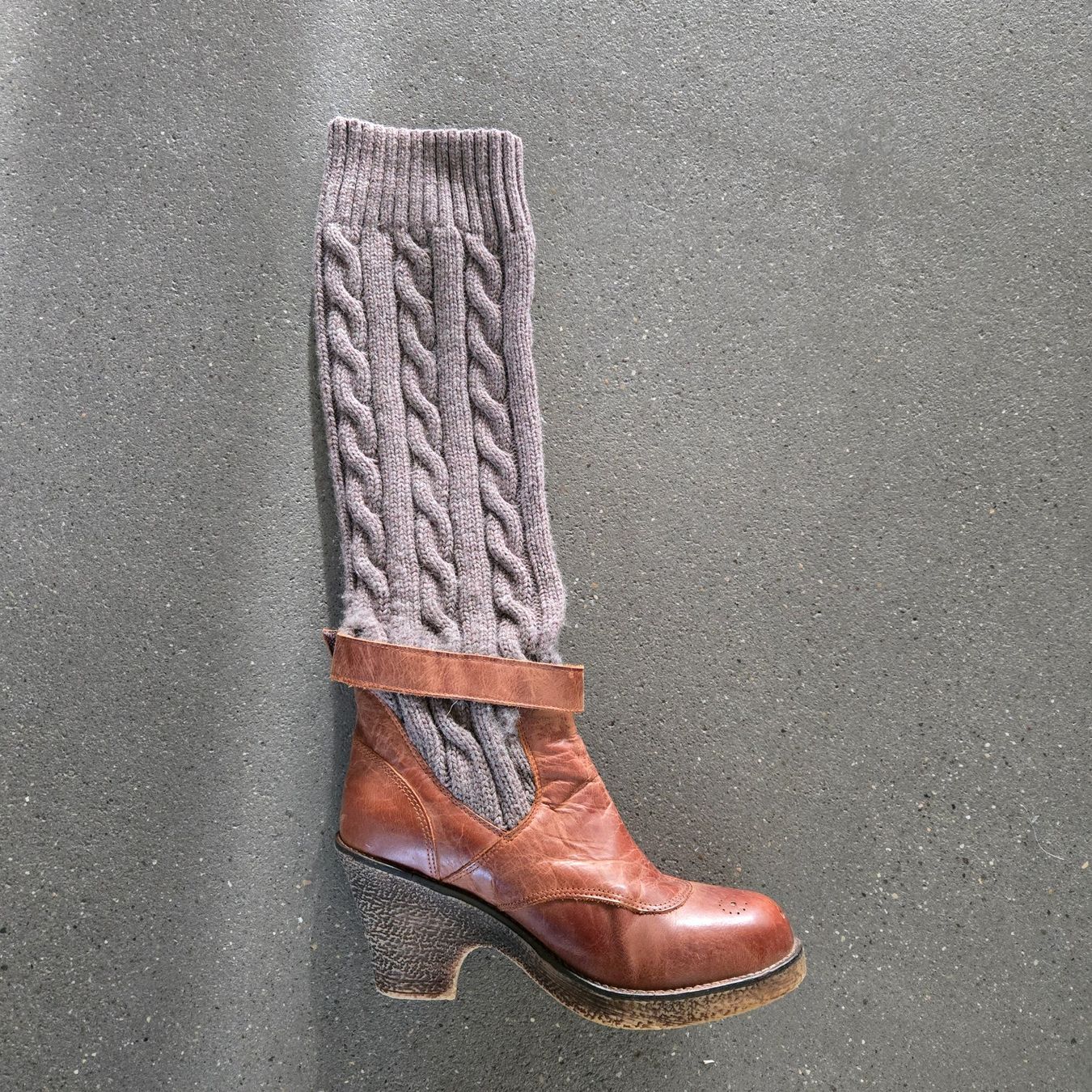 Chaussures femmes: Stiefel Leder und Strick Gr.39/40 – D'occasion à Windisch par mecke1 2