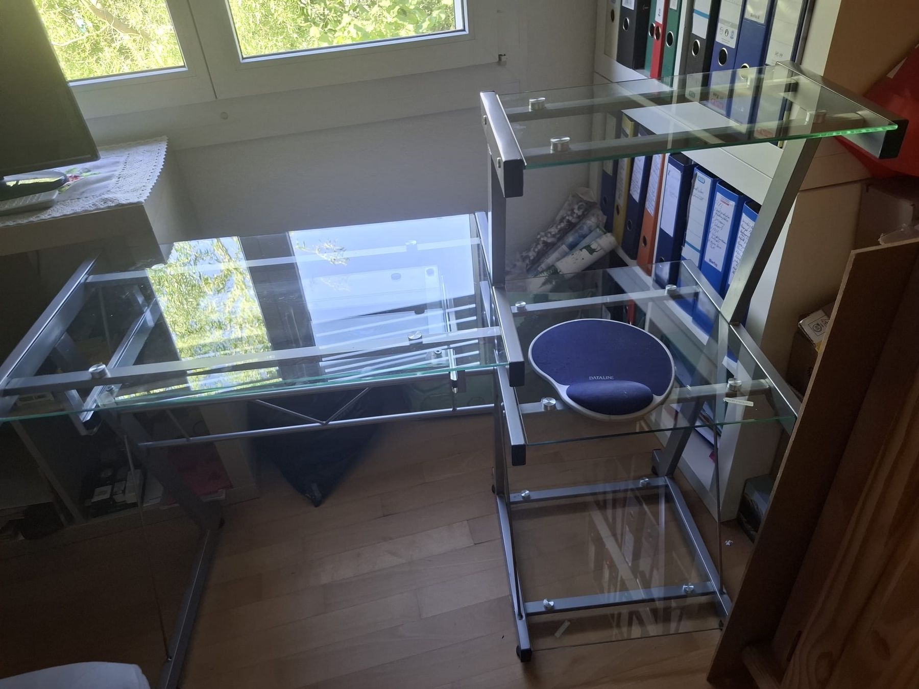 Scrivanie: Glas_Schreibtisch – Usato da Frauenfeld venduto da emm_mg2k 1