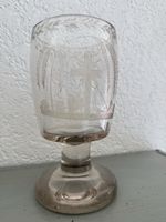 Verre à pied ancien XIXeme  gravé, motif religieux