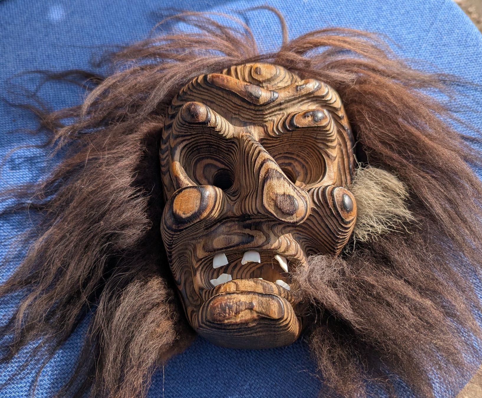 Holzartikel: Holzmaske 19cm x 14cm – Gebraucht aus St. Gallen von Themall 4