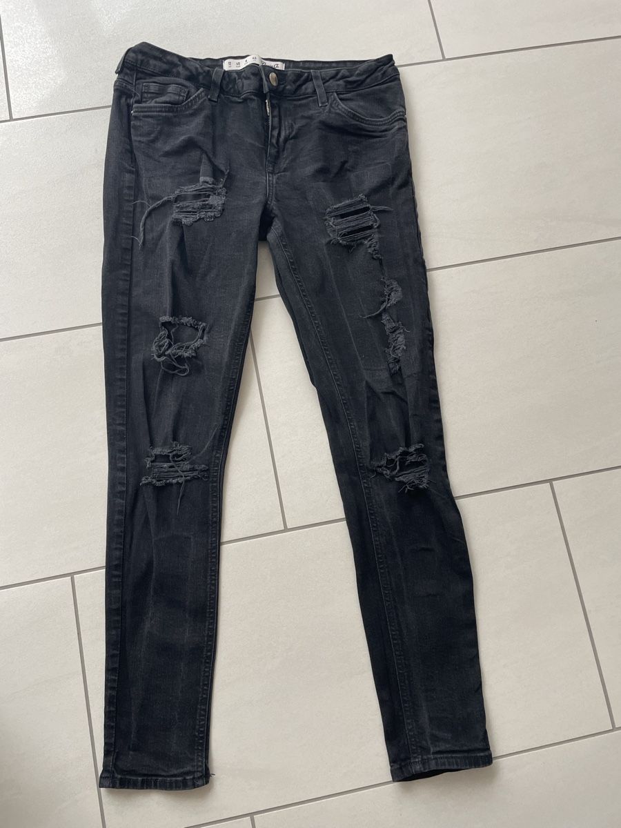 Jeans: Damen Jeans Gr M – Usato da Rüti ZH venduto da kar_xx9l