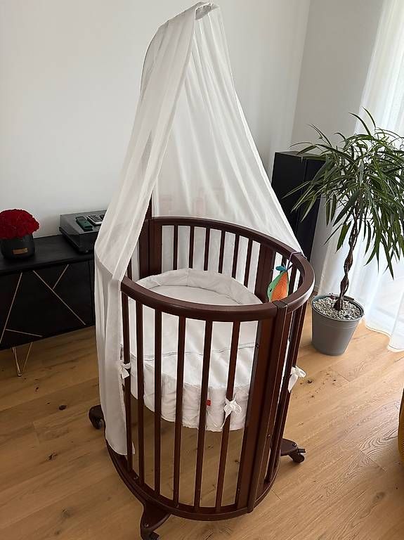 Stokke Lits: Stokke Sleepi Mini V2 Set Warm Brown – D'occasion à Hettlingen par andreaseme