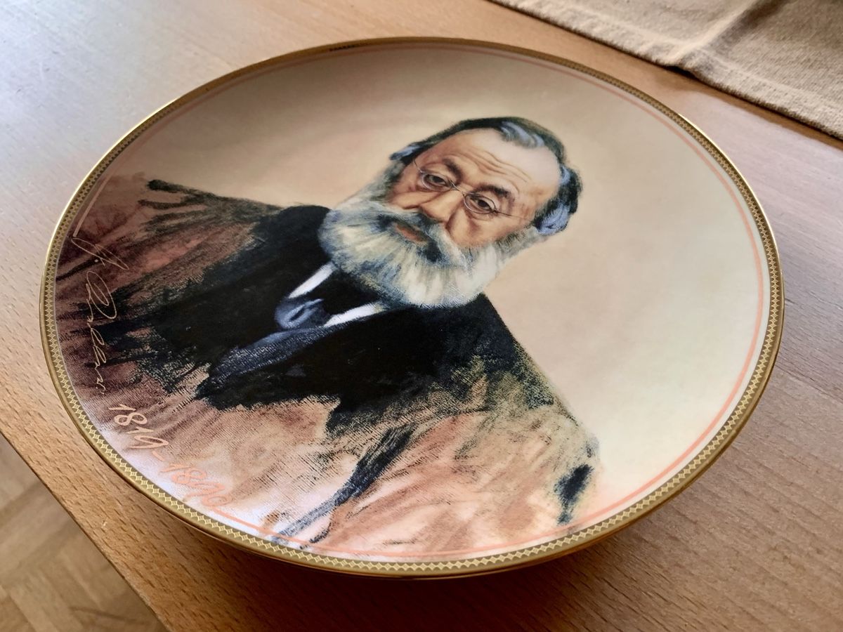 Teller: Wandteller Langenthal Gottfried Keller – Gebraucht aus Auenstein von Stevezee 1