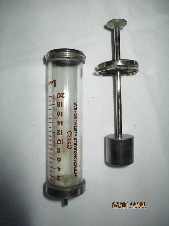 Tecnologia medica: Glas-Spritze – Usato da Riehen venduto da dipus 2