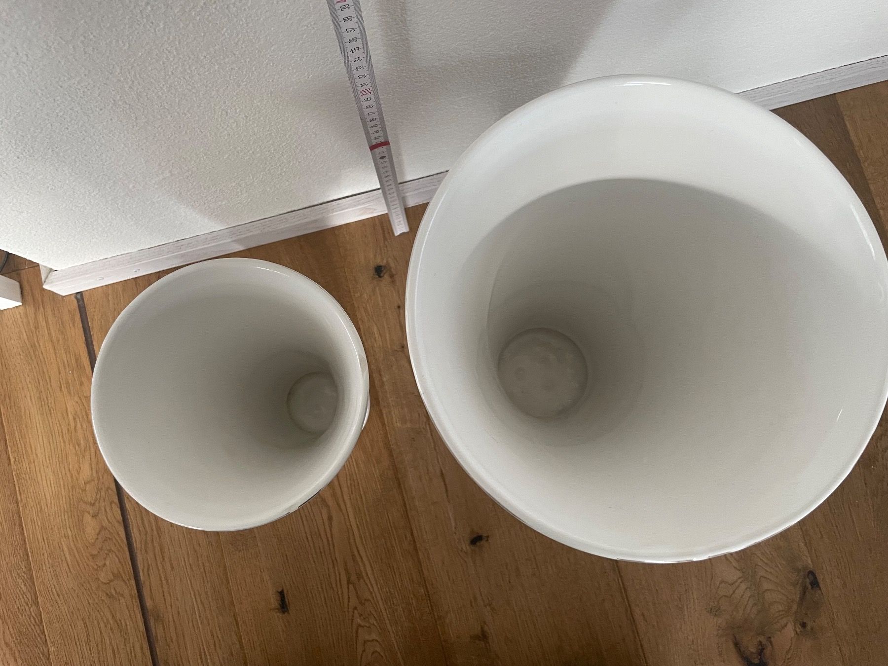 Vasi & Recipienti: 2 grosse Vasen im Shabby Chic – Usato da Sissach venduto da Gaemma 3