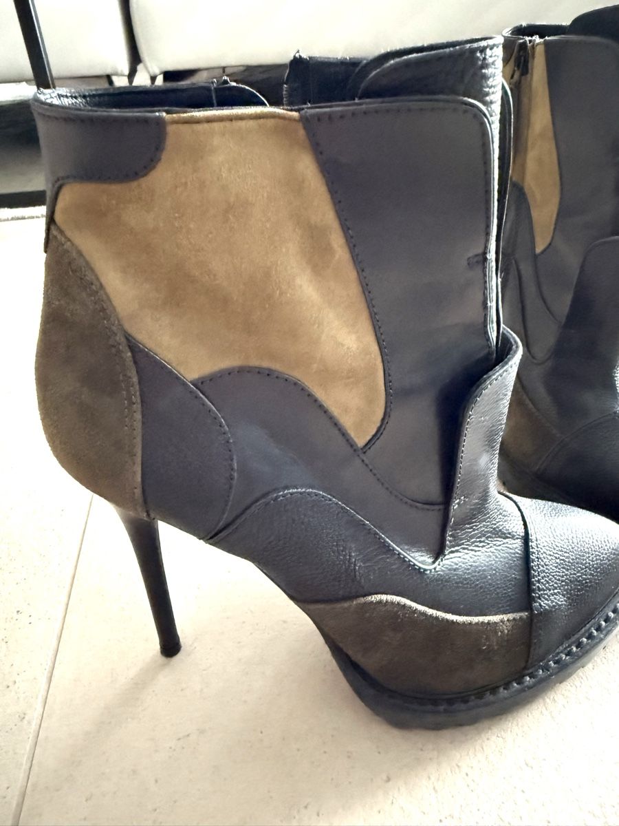 Alexander Mcqueen Scarpe da donna: Alexander McQueen bottine taille 37.5 – Nuovo (secondo la descrizione) da Cologny venduto da sab_xh7v 1