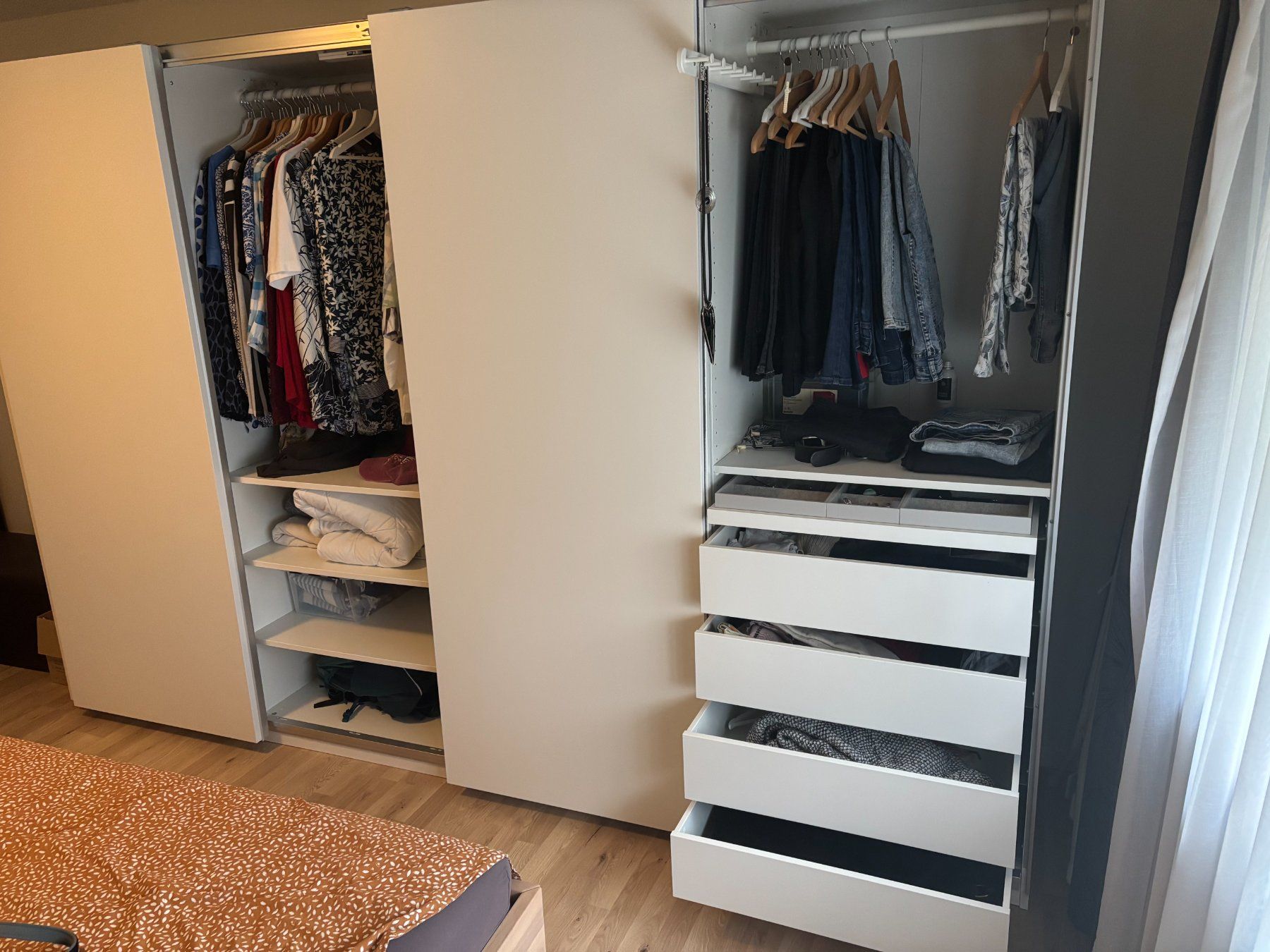 Pfister Armadi: SCHWEBENTÜREN SCHRANK 4-TÜRIG – Usato da Hofstetten venduto da zanko85