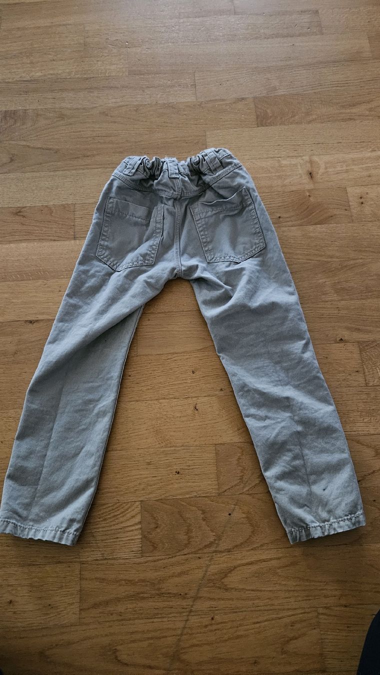 Pantaloni: Hose Grösse 116 – Usato da Rickenbach SO venduto da S.u.n.s.h.i.n.e.83 1