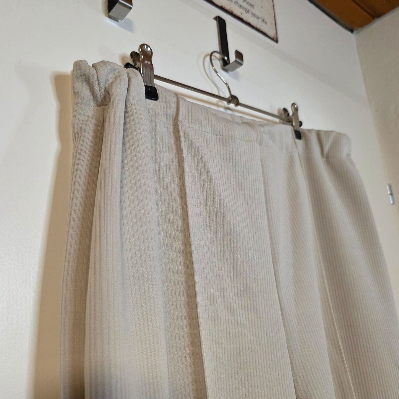 Pantaloni: Linea V Vintage Hose Sandfarbe Gr. 48 – Usato da Wald ZH venduto da CapLux 2