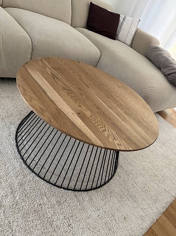 Tische: Couchtisch aus Eiche, 80/80/40 cm – Gebraucht aus Bern von Chuchigreni 2