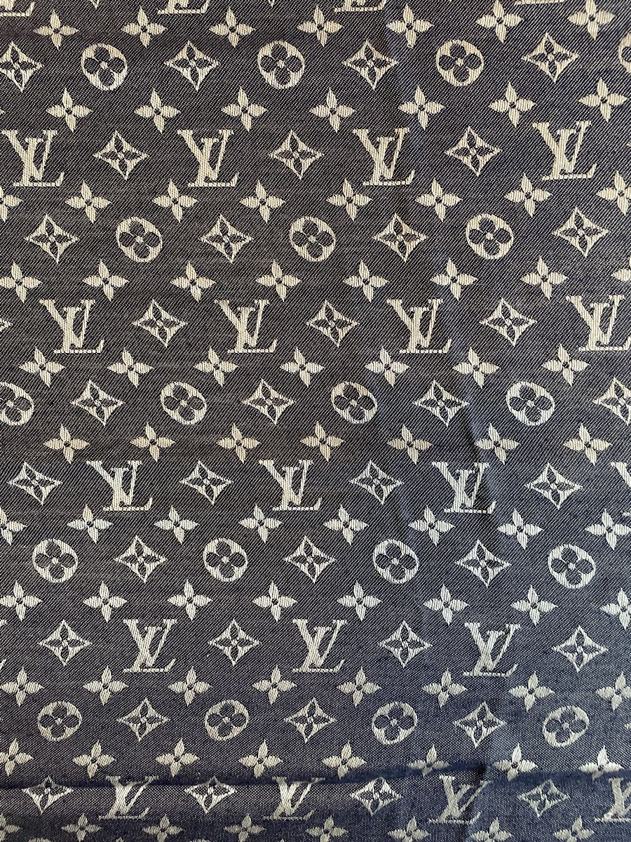 Louis Vuitton Foulard & Sciarpe: Louis Vuitton Schal / Neupreis CHF 540.- – Nuovo (secondo la descrizione) da Oberarth venduto da abi127 2