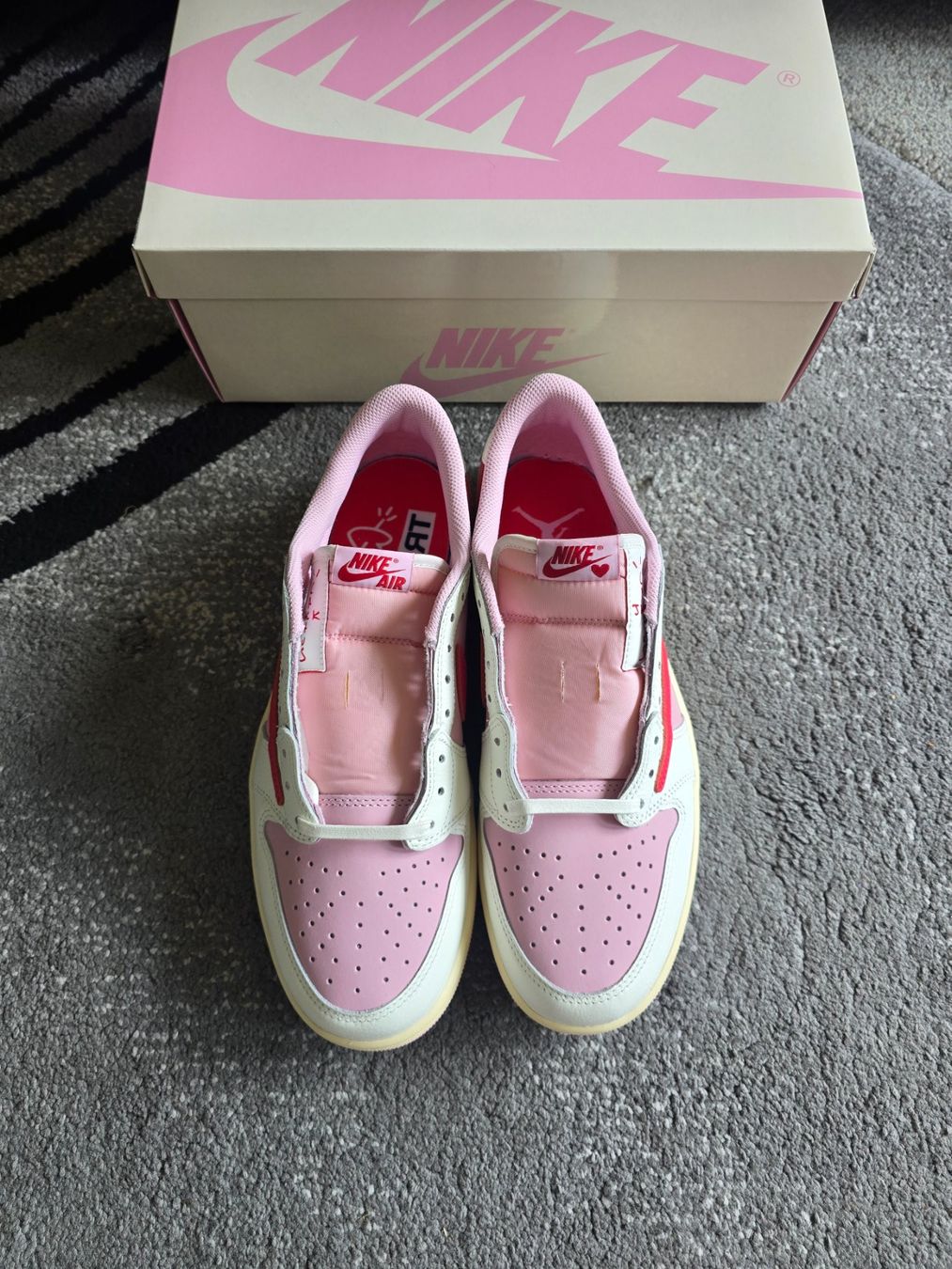 Scarpe da uomo: Jordan 1 low travis scott tropical pink – Nuovo e nell'imballaggio originale da Bôle venduto da A_Kickstory 2